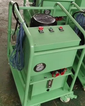 鉚接機(jī)鉚接后鉚釘開裂的原因有哪些？